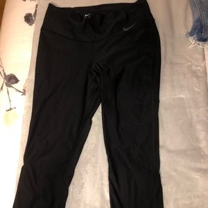 Cropped Nike dry fit leggings worn 2x